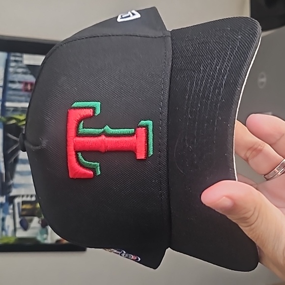 Limited Edition Texas Rangers A Frame Sugar Skull Snapback NWT - Picture 2 of 11